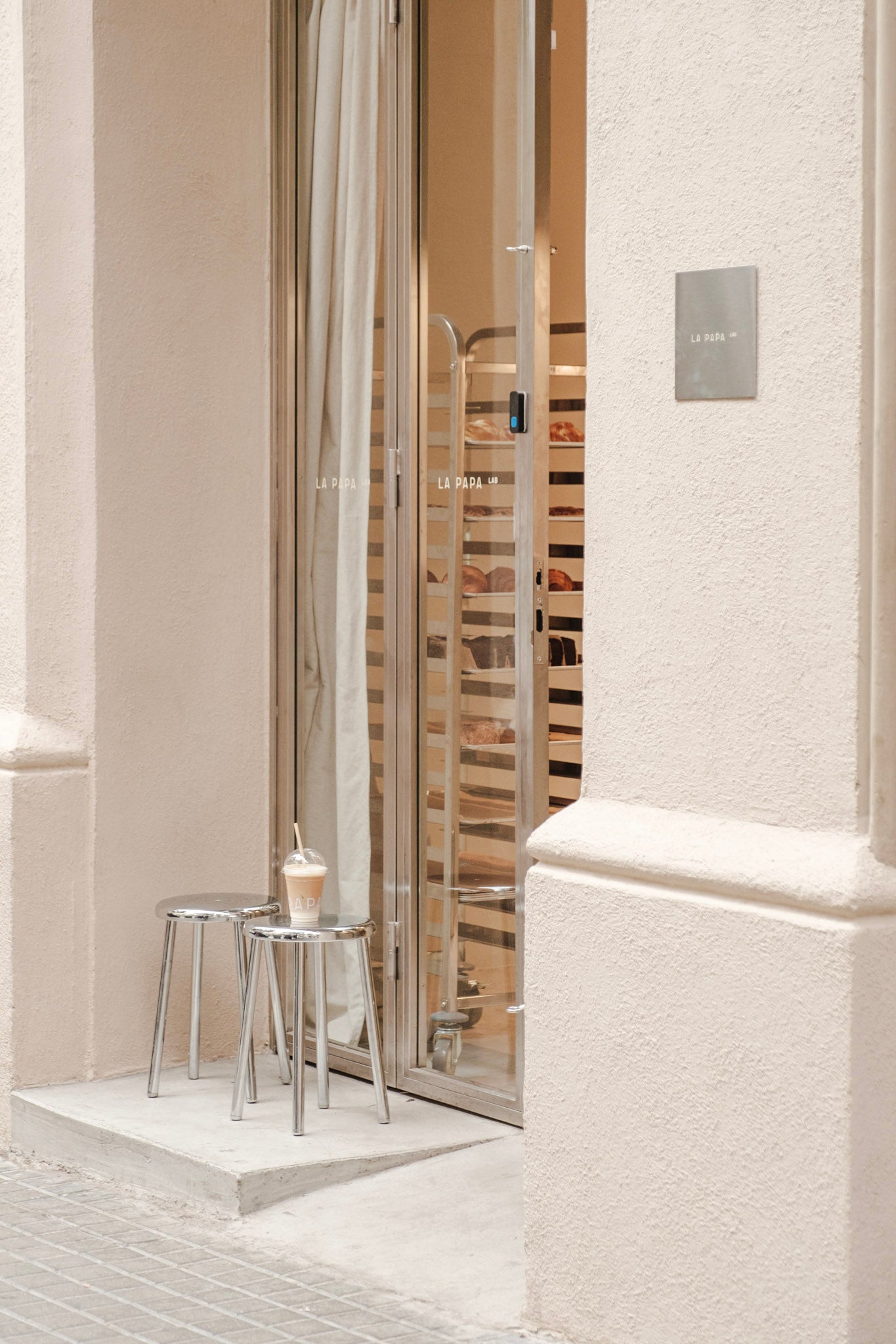 C/GRAN DE GRÀCIA, 127. GRACIA, BARCELONA.